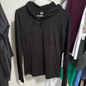 ALO Yoga Alosoft Black Long Sleeve Hooded Runner - SZ L. NWT